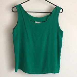 Green Vintage Scallop Top